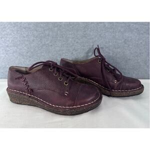Aetrex Women's sz 36 EU (6-6.5 US) Burgundy Oxford Leather Lace Up Wedge Sneaker